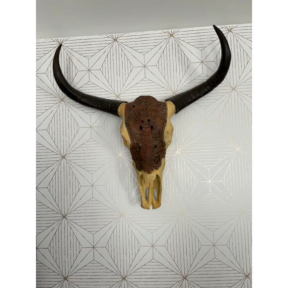 Longhorn Water Buffalo Skull Faux Taxidermi Hanging Wall Art - Picture 5 of 6